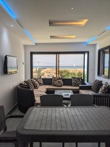 Beachfront 2 room appartement DRB1
