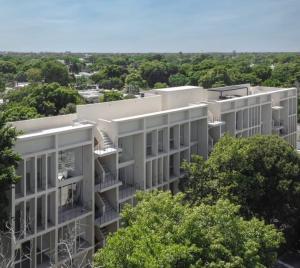 Modern Executive Apartment with Parking