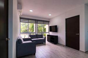 Modern Executive Apartment with Parking