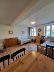Holiday Home up to 5 Guests