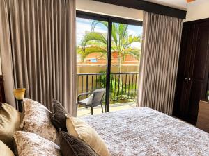 Monaco Condominiums - Jaco, Costa Rica