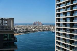FIRST CLASS 1BR Beachfront Bliss Atlantis View