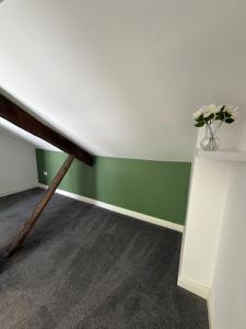 Central Apt Balcony Free Parking Wi-Fi 900