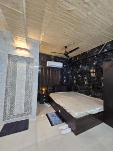 The Urban Nest, Cozy Couple Studio