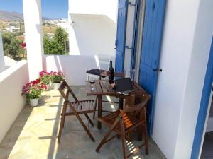 Thalia Apartment Paros Greece