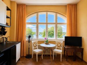 Villa am Peetzsee Unterkunft am See in Grünheide mit Parkplatz, Self Check-in, Küche, WLAN, Nähe Tesla Berlin