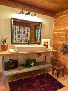 Jacksons Cabin