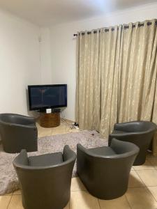 Avis, Schuckmann street 18b