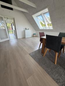 Moderne lejlighed med egen indgang nær Vejle