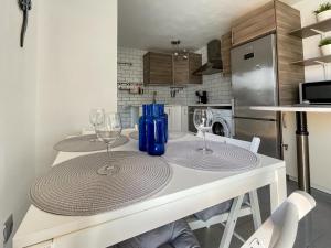 Casa Blue Wave