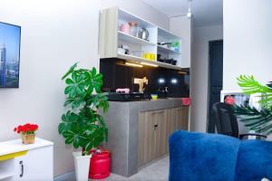 Cozy One B Near TRM Mall With Great View