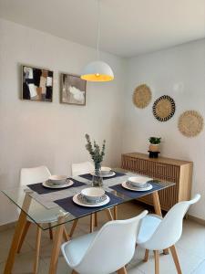 Casa Bugambilia Lourdes-Opico area Wi-Fi, pool, gym