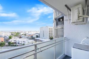 Shin Osaka St 2 mins Direct access to the airport