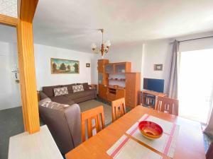 Bright Apartment with a Beautiful Sea View