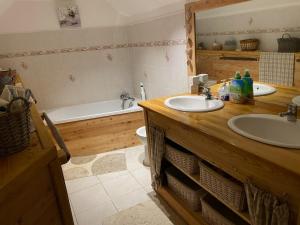 Charmant appartement atypique aux pieds des montagnes