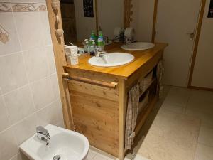 Charmant appartement atypique aux pieds des montagnes