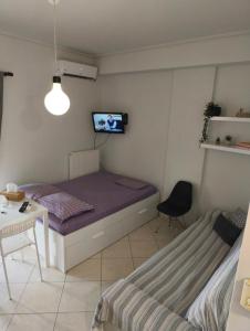 Cosy Downtown Studio in Chalkida with Large Balcony