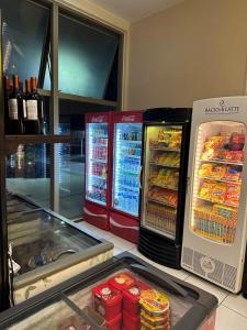 Apartamento Barra Olímpica com cozinha e garagem