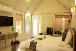 Coco Brookes Luxury Farm Stays