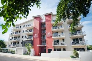 Gladstone City Central Apartment Hotel Official - Wilson Island
