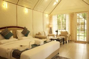 Coco Brookes Luxury Farm Stays