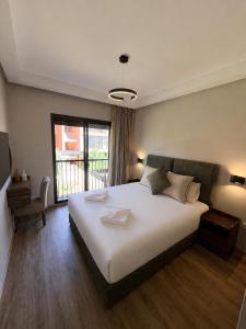 Chic Apartment - Pool - Private Residence