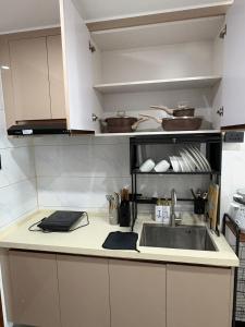 SY BAY Suites cozy staycation near airport Okada