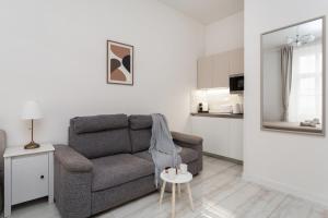 Cozy Studio Apartment at Náměstí Míru