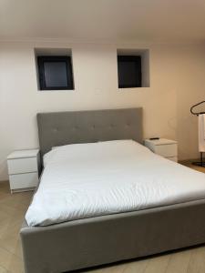 Călărașilor Rooms