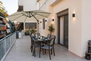 Modern 2BR Apartment with Huge Private Terrace near Zea Marina ,Piraeus