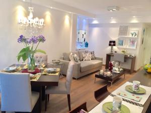 Luxury Apartment Tagle with flexible Chek in or Check out