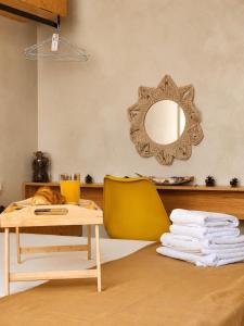 Golden Pine Retreat - Beachfront Apartment