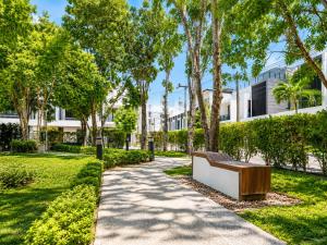 Sky Park Laguna 2BR Condo with Balcony