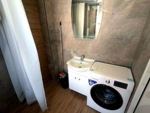 Anastasia Studio Retreat