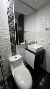 Apartamento familiar Ricaurte, con piscinas