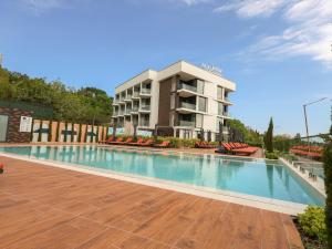 Seaview Apartment Beach & Pool