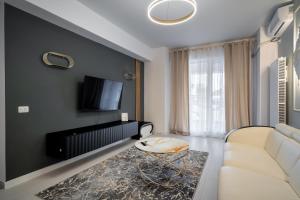 Central Residence Apartment P17