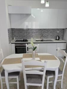 Horizont Center Apartments & Private Parking