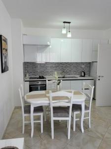 Horizont Center Apartments & Private Parking