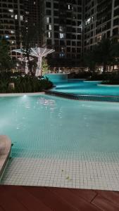 View Skyline & Pool Lumiere Boulevard-Masteri