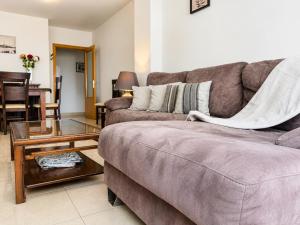Apartamento "Bella Bahía" - over 25 years old & Families - Swimming Pool - Parking - Tranquility - Good Conections