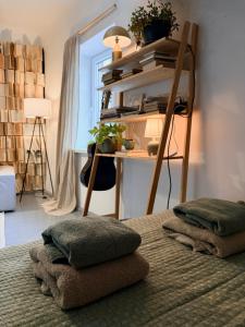 Dzejnieka jumts l Artist Studio in Town Centre l Self Check-in