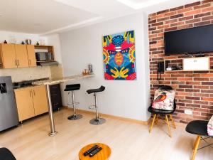 Medellin- La 70, close to everything, Laureles retreat