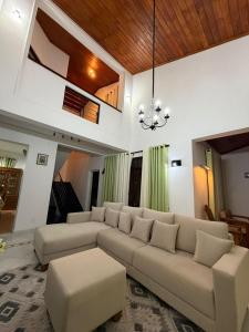Lilly Avenue Retreat -Luxury Family Villa