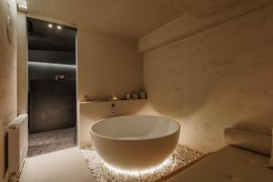 Hedonist SPA