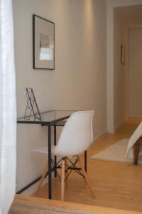 The Alluring - Central and Spacious 2 Bedroom