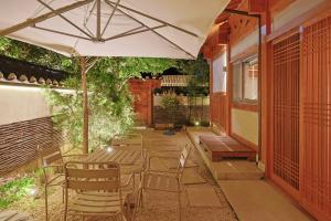 Gyeongju Hanok Stay Byeotbyeot