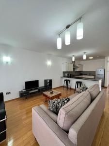 The Contemporary Nest Garden City