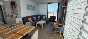 Apartamento Torre DArenas playa Victoria, piscina y parking