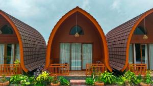Bale Rinjani Lodge & Cafe